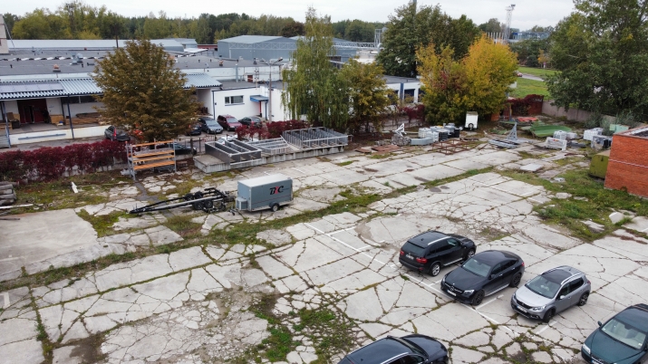 Sludinājumi. Piedāvājumā nomāt teritoriju Daugavgrīvas šosejas fasādē!  Rūpnieciskās zonas teritorija, kurā Cena: 2080 EUR/mēn Foto #5