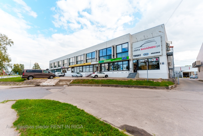 Sludinājumi. Iznomā nelielas ofisa telpas  1 Izolēta telpa 1 caurstaigājama telpa  Ēkas pagalmā iespējams nomāt Cena: 111 EUR/mēn Foto #7