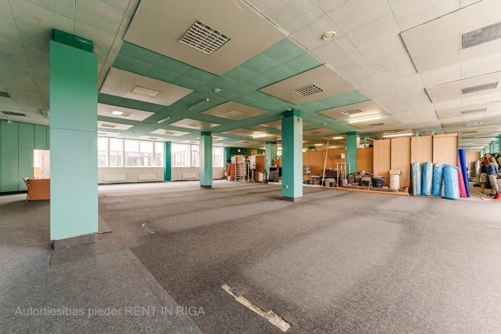 Объявление. Iznomā tirdzniecības platību otrajā stāvā. Ir sava neliela noliktava, preču piegāde notiek no Цена: 1047 EUR/мес. Foto #3