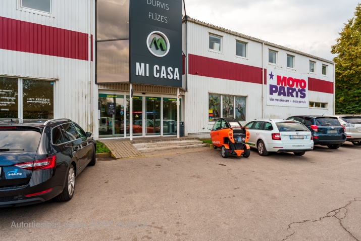 Sludinājumi. Iznomā ofisa telpas 2. stāvā ar kopēju platību 76 m2.  Ērta piebraukšana ar automašīnu, kā arī pie Cena: 304 EUR/mēn Foto #3