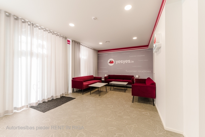 Sludinājumi. Kafe un veikala telpas aktīvajā Lačplēša un A.Čaka krustojumā.  Pārdod tirdzniecības telpas A.Čaka Cena: 360000 EUR Foto #9