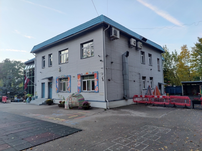 Sludinājumi. Pārdod atsevišķi stāvošu 2-stāvu ēku Imantā.  Kopš 2010.gada iznomāta bērnudārzam (ap 45 bērniem). Cena: 750000 EUR Foto #7