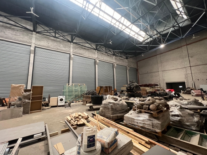 Объявление. Промышленные помещения с высокими потолками.   Бывшая территория \'Рижского вагоностроительного Цена: 6030 EUR/мес. Foto #2