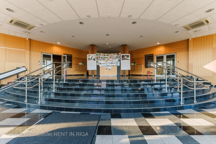 Объявление. Iznomā 721 m2 plašas biroja telpas 5. stāvā mūsdienīgā B klases biroju ēkā Pļavniekos, rajonā ar Цена: 7571 EUR/мес. Foto #3