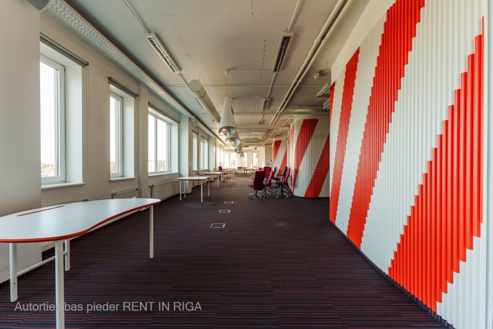 Объявление. Iznomā 721 m2 plašas biroja telpas 5. stāvā mūsdienīgā B klases biroju ēkā Pļavniekos, rajonā ar Цена: 7571 EUR/мес. Foto #5