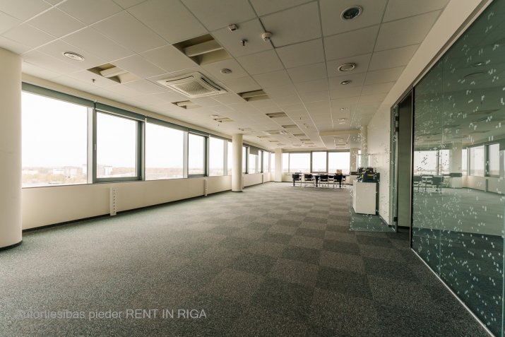 Объявление. Предлагается просторный офис в здании Валтерс - Новая Тейка!  Текущий план представляет собой офис Цена: 5170 EUR/мес. Foto #4