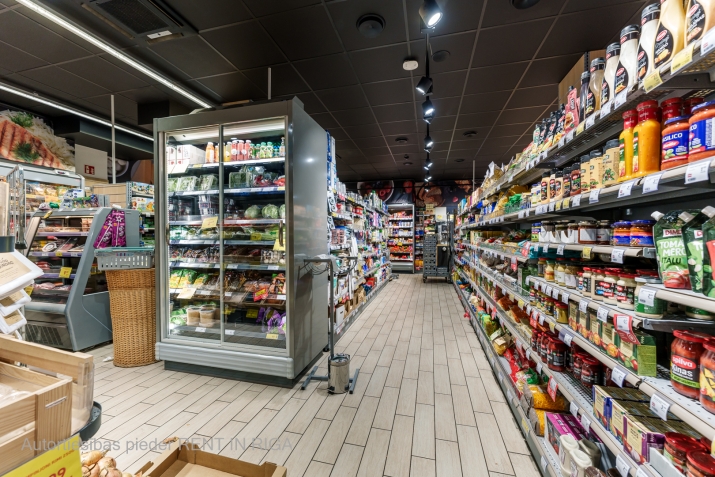 Sludinājumi. Nomai pieejamas telpas ļoti aktīvā vietā.  + Telpas pieejamas no 26. janvāra; + 1. stāvā 246 m2, Cena: 4032 EUR/mēn Foto #4