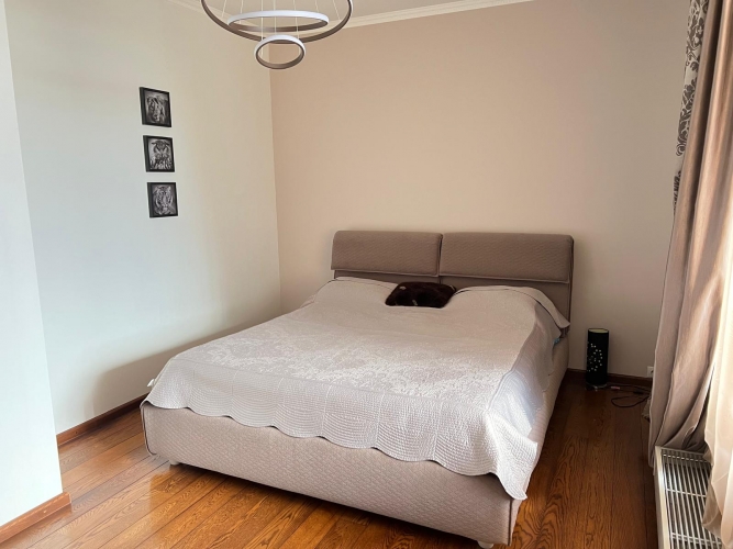 Sludinājumi. Tiek izīrēts pēdējā stāva dzīvoklis ar lielu terasi (50 m2) Jaunajā Teikā. Dzīvojamā platība 94 m2. Cena: 1400 EUR/mēn Foto #9