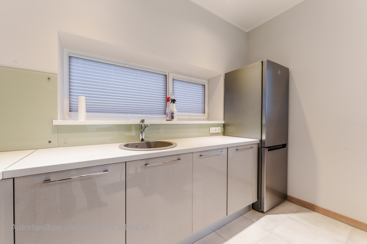 Sludinājumi. Izīrē  2 istabu dzīvokli - 65 m2, 7. stāvā Mežciemā, absolūti jaunuzceltajā dzīvojamo māju Cena: 750 EUR/mēn Foto #5