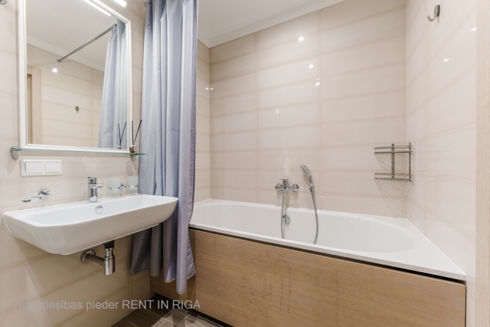 Sludinājumi. Izīrē  2 istabu dzīvokli - 65 m2, 7. stāvā Mežciemā, absolūti jaunuzceltajā dzīvojamo māju Cena: 750 EUR/mēn Foto #7