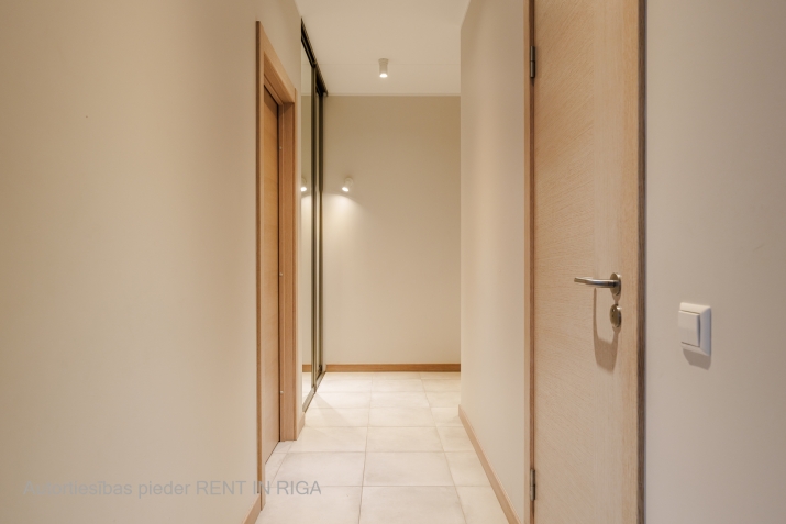 Sludinājumi. Izīrē  2 istabu dzīvokli - 65 m2, 7. stāvā Mežciemā, absolūti jaunuzceltajā dzīvojamo māju Cena: 750 EUR/mēn Foto #6