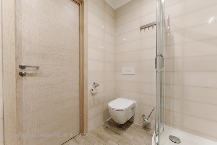 Sludinājumi. Izīrē  2 istabu dzīvokli - 65 m2, 7. stāvā Mežciemā, absolūti jaunuzceltajā dzīvojamo māju Cena: 750 EUR/mēn Foto #9