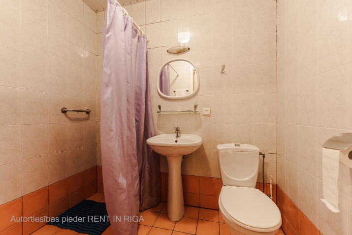 Объявление. На продажу предлагается отличный инвестиционный объект  гостиница с земельным участком.  + 15 Цена: 310000 EUR Foto #9