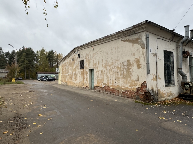 Sludinājumi. Iznomā noliktavas telpas Šmerlī, \'Rīgas kinostudijas\' teritorijā. Platība sastāv no divām telpām: Cena: 600 EUR/mēn Foto #9