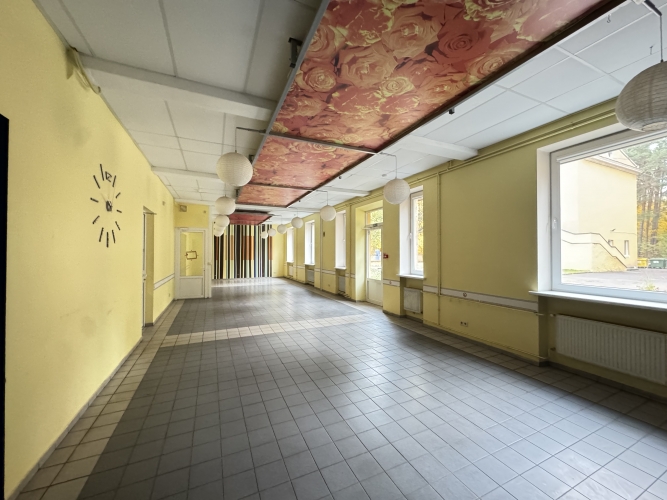 Sludinājumi. Iznomā ražošanas telpas.  Telpas pieejams no 05.2025 Telpās ir ūdens un 3 fāžu pieslēgums Cena: 557 EUR/mēn Foto #2