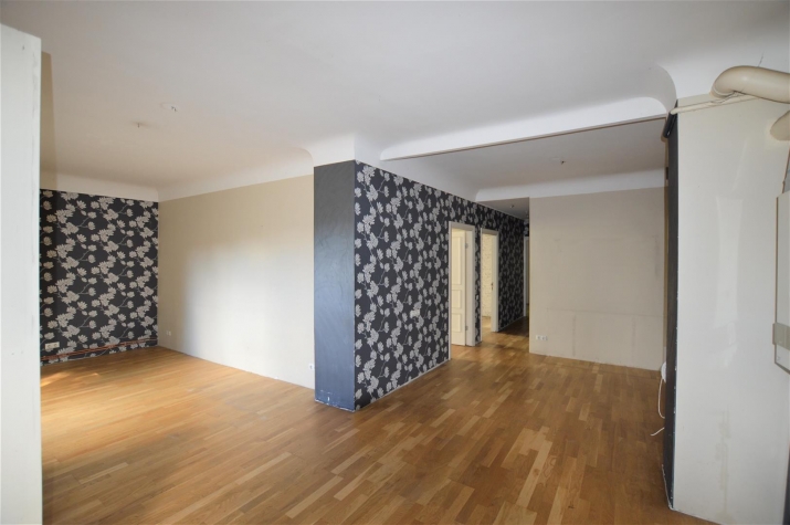 Sludinājumi. Dzīvoklis klusā vietā, mazā dzīvokļu ēkā ar dārzu.  Kādreiz tie bija 2 dzīvokļi, kuri šobrīd ir Cena: 149500 EUR Foto #5