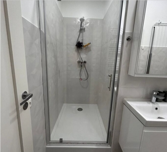 Sludinājumi. Moderns 2-istabu dzīvoklis īrei Brīvības ielā 47  Izīrējas pilnībā renovēts 2-istabu dzīvoklis. Cena: 900 EUR/mēn Foto #9