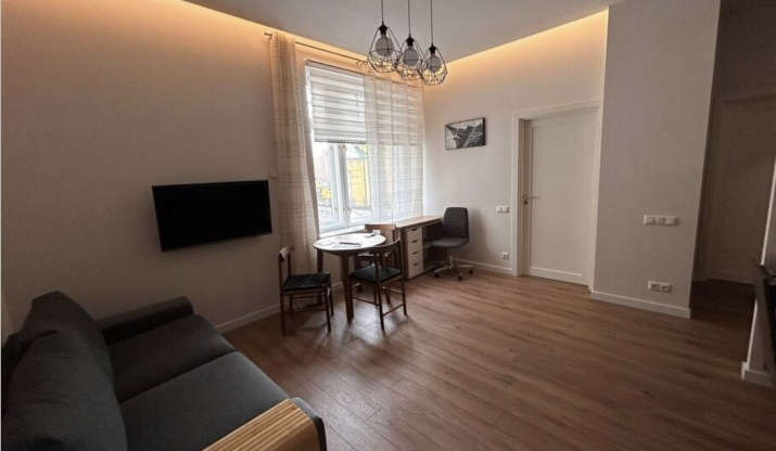 Sludinājumi. Moderns 2-istabu dzīvoklis īrei Brīvības ielā 47  Izīrējas pilnībā renovēts 2-istabu dzīvoklis. Cena: 900 EUR/mēn Foto #4