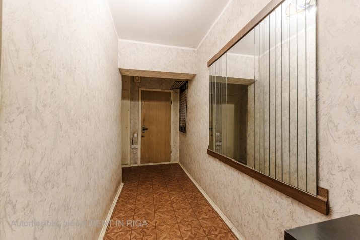 Sludinājumi. Pārdod plašu un siltu 4-istabu dzīvokli Mežciemā.  Dzīvoklis sastāv no 3 guļamistabām, viesistabas Cena: 85000 EUR Foto #4