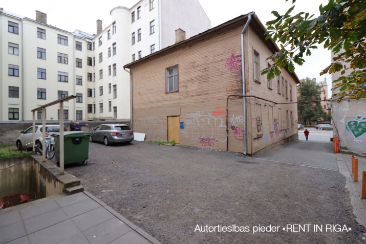 Объявление. Имущество с проектом реновации, Бривибас 140, центр Риги  Планировка:  9x 2-комнатных квартиры Цена: 159500 EUR Foto #8