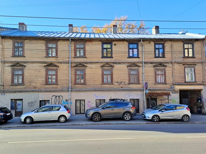 Объявление. Продается уютное помещение магазина недалеко от Зиедондарзса! Историческое здание, построенное в Цена: 23500 EUR Foto #1