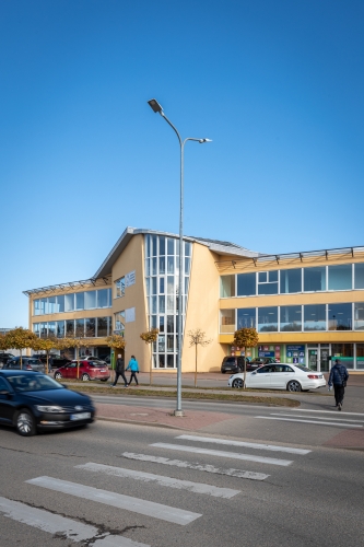 Sludinājumi. Tirdzniecības telpas T/C Arēna, Aizkrauklē.  Iznomā tirdzniecības zāli 1.stāvā. * Vides pieejamība, Cena: 890 EUR/mēn Foto #3