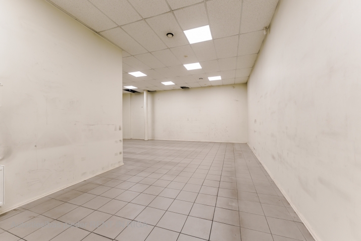 Объявление. \'STOCK OFFICE\' - помещение. Склад/офис и магазин в одном месте.  Планировка: + Общая площадь: 228 Цена: 1482 EUR/мес. Foto #4