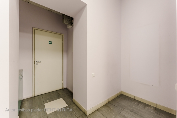 Объявление. \'STOCK OFFICE\' - помещение. Склад/офис и магазин в одном месте.  Планировка: + Общая площадь: 228 Цена: 1482 EUR/мес. Foto #7