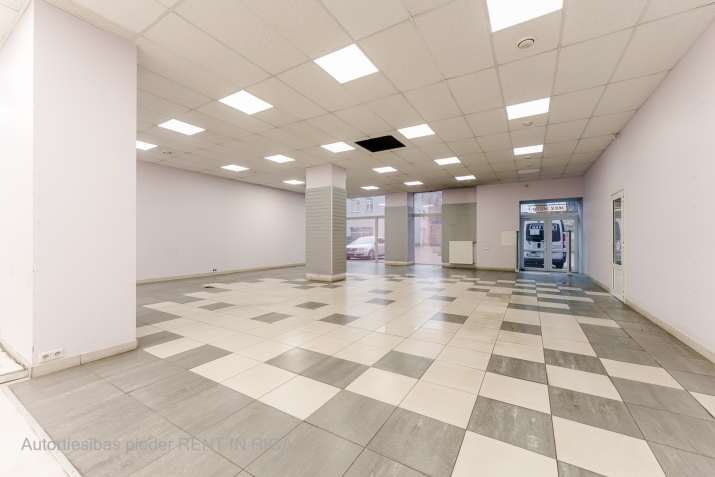 Объявление. \'STOCK OFFICE\' - помещение. Склад/офис и магазин в одном месте.  Планировка: + Общая площадь: 228 Цена: 1482 EUR/мес. Foto #9