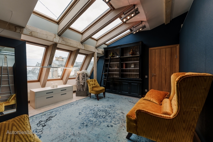 Sludinājumi. Klusā Centra baudītājiem ar plašu terasi uz Antonijas Ielu.   Šis dzīvoklis notiekti atšķirās no Cena: 2800 EUR/mēn Foto #9