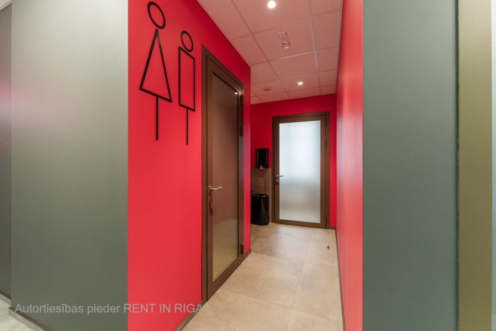 Объявление. Сдаётся в аренду коворкинг кабинет в современном и удобном бизнес-центре!  Арендная плата: + 526 Цена: 832 EUR/мес. Foto #7