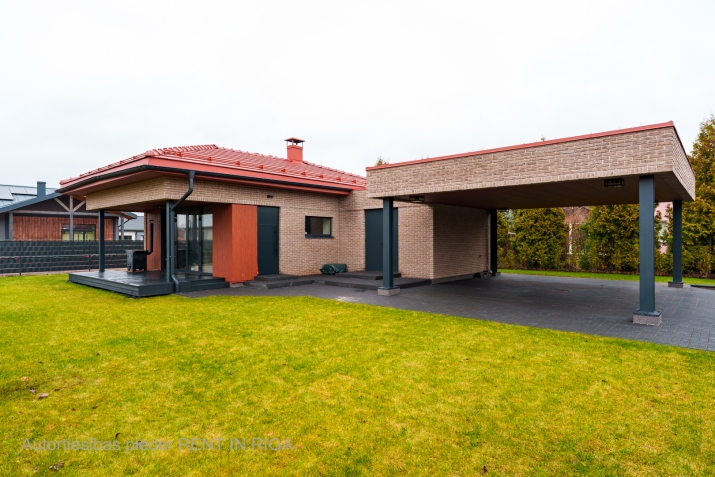 Sludinājumi. Tiek pārdota vienstāvīga, jauna un energoefektīva privātmāja ar pirts ēku un iekoptu pagalmu Cena: 650000 EUR Foto #7