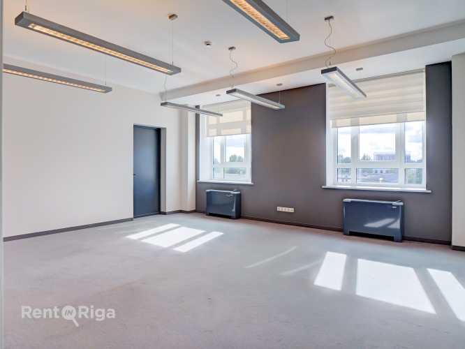 Sludinājumi. A klases birojs biznesa centrā European Trade Center Mūkusalas ielā. Birojs ar plašu priekštelpu un Cena: 3983 EUR/mēn Foto #5