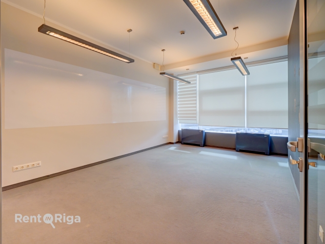 Sludinājumi. A klases birojs biznesa centrā European Trade Center Mūkusalas ielā. Birojs ar plašu priekštelpu un Cena: 3983 EUR/mēn Foto #7