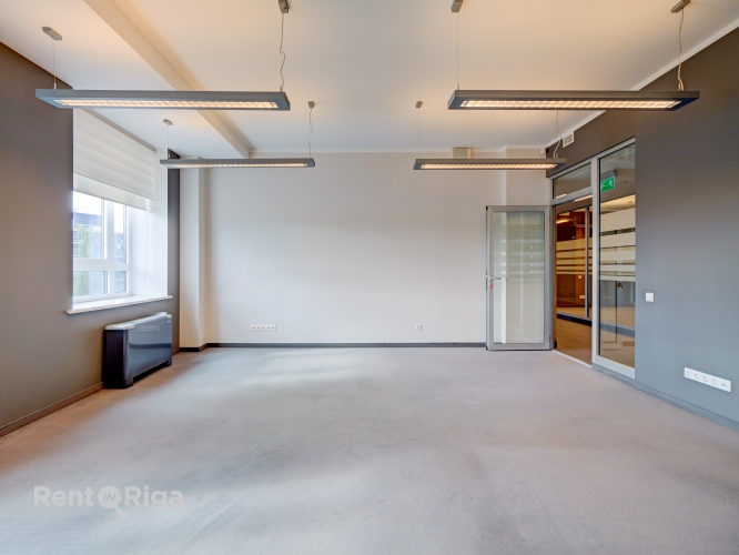 Sludinājumi. A klases birojs biznesa centrā European Trade Center Mūkusalas ielā. Birojs ar plašu priekštelpu un Cena: 3983 EUR/mēn Foto #9