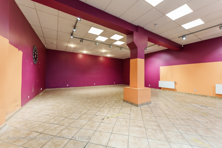 Объявление. Аренда торгового помещения в активной части города  ул. Цесу 20, Рига!  Предлагается коммерческое Цена: 528 EUR/мес. Foto #6