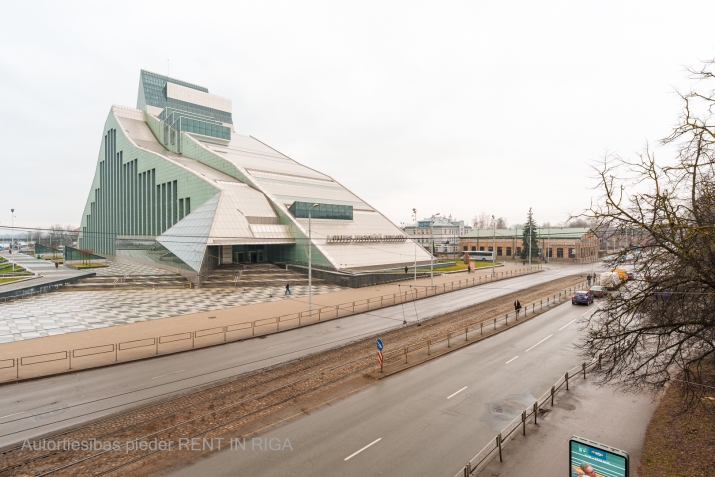 Sludinājumi. Iznomā biroja telpas kuģu ielā 11  Platība - 55m2; stāvs - 3.; telpu skaits - 2 (1 izolēta); + Cena: 440 EUR/mēn Foto #6