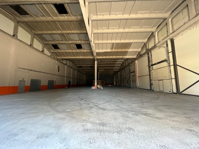 Sludinājumi. Apkurināmās ražošanas/noliktavas bez apkures.  Ir iespējams ierīkot apkuri. Birojs, ģērbtuve, Cena: 8640 EUR/mēn Foto #3