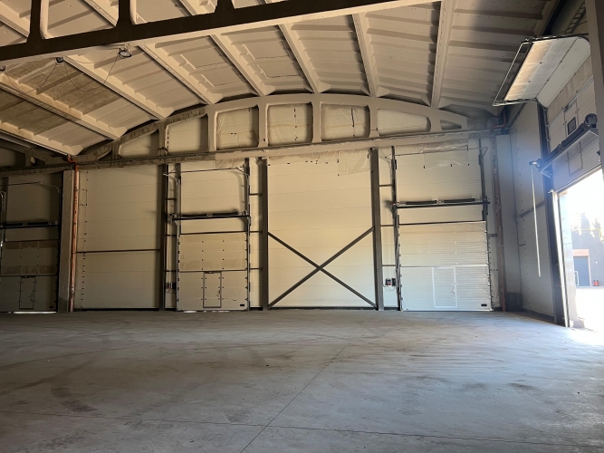 Sludinājumi. Apkurināmās ražošanas/noliktavas bez apkures.  Ir iespējams ierīkot apkuri. Birojs, ģērbtuve, Cena: 8640 EUR/mēn Foto #5