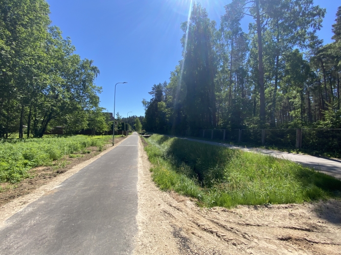 Sludinājumi. Lieliskā atrašanās vieta ļauj uzbūvēt augstākās klases privātmāju piepilsētā. Apbūves gabals Cena: 80000 EUR Foto #3