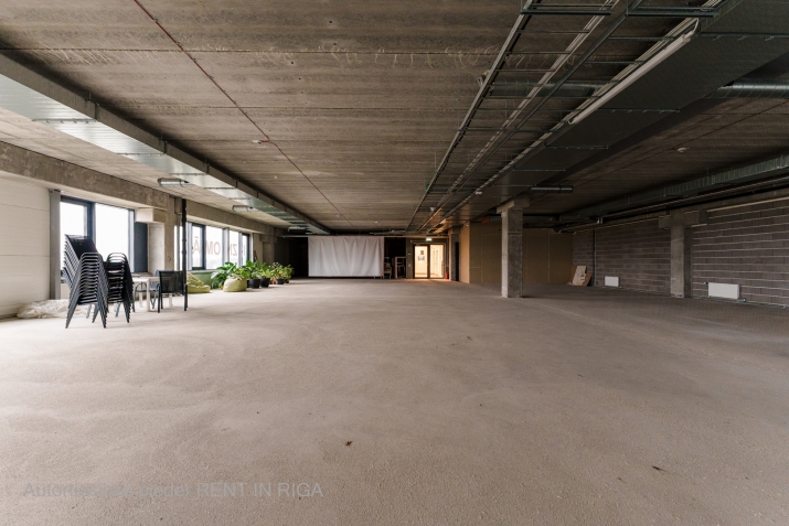 Sludinājumi. Biroja telpu noma tirdzniecības centrā Sāga  Piedāvājam nomai biroja telpas t/c Sāga 3. stāvā. Cena: 3500 EUR/mēn Foto #4