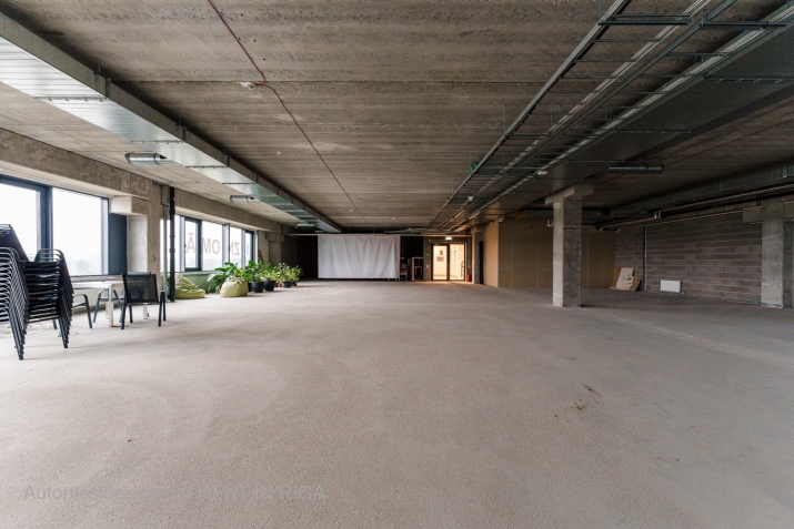 Sludinājumi. Biroja telpu noma tirdzniecības centrā Sāga  Piedāvājam nomai biroja telpas t/c Sāga 3. stāvā. Cena: 3500 EUR/mēn Foto #9