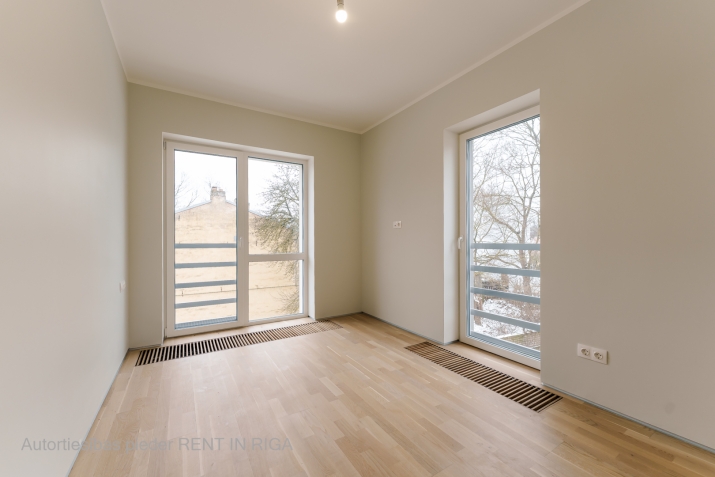 Sludinājumi. Jauns, pārdomāta plānojuma, 4-istabu dzīvoklis Ziepniekkalnā.  Cenā iekļauta autostāvvieta mājas Cena: 199000 EUR Foto #5