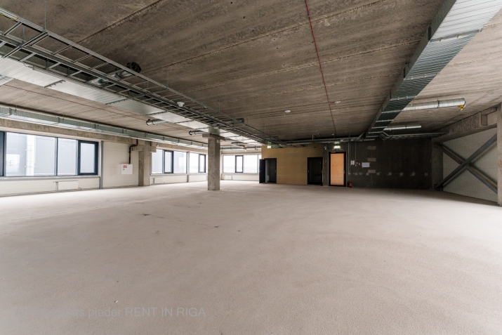 Sludinājumi. Biroja telpu noma tirdzniecības centrā Sāga  Piedāvājam nomai biroja telpas t/c Sāga 3. stāvā. Cena: 10000 EUR/mēn Foto #7