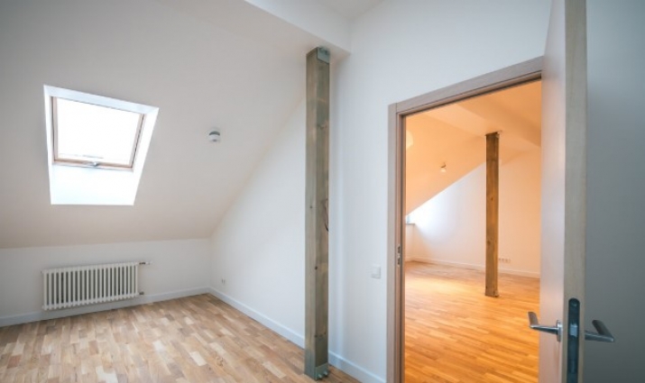 Sludinājumi. Piedāvājam Jums unikālu iespēju iegādāties augstākās kvalitātes mansarda dzīvokli ekskluzīvā Cena: 123000 EUR Foto #2