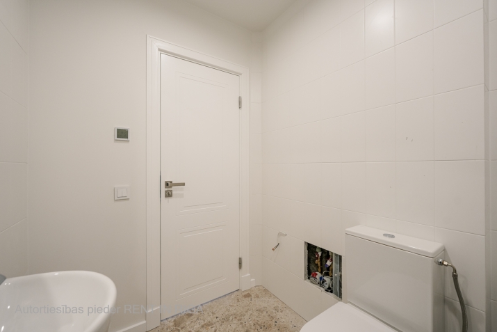 Sludinājumi. Divu istabu dzīvoklis šarmantajā Āgenskalnā!   Rīgas koka arhitektūras pērle  dzīvojamā ēka Cena: 100200 EUR Foto #6