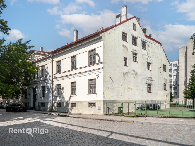 Sludinājumi. Ēku komplekss un zeme Vecrīgā.  (Kungu iela 34, Kalēju iela 78, 13.janvāra iela 25) Izsole. Drīz Cena: 2.01e+06 EUR Foto #1