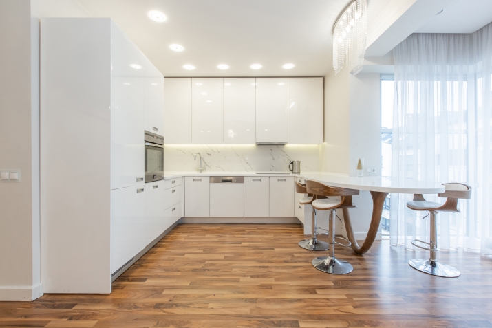 Sludinājumi. Pārdod plašu un mūsdienīgu 3 istabu dzīvokli ekskluzīvajā projektā \'Šokolāde\' Rīgas centrā!  Cena: 295000 EUR Foto #1