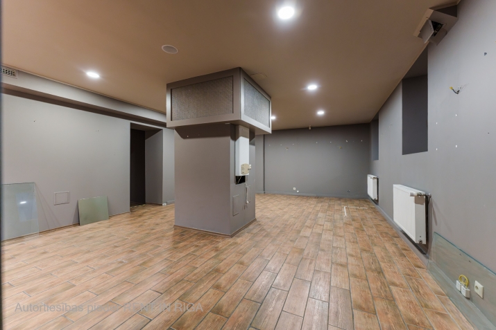 Sludinājumi. Piedāvājam  modernas komerctelpas ar kopējo platību 125 m prestižā Rīgas rajonā - Klusajā centrā. Cena: 160000 EUR Foto #9