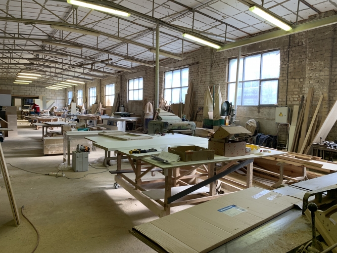 Sludinājumi. Pārdod nekustamo īpašumu komercdarbības izmantošanai bez iekārtām.  Ražošanas telpas ar apkuri ~ Cena: 180000 EUR Foto #4